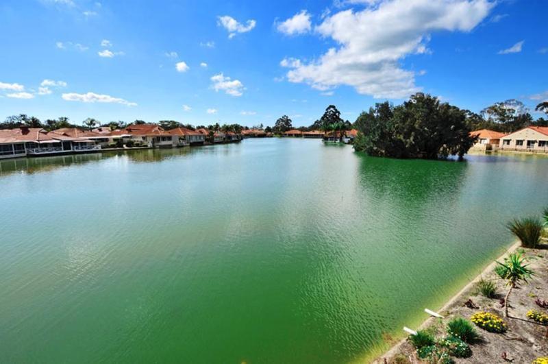 Lakeside Apartments And River Resort Villas South Yunderup Bagian luar foto